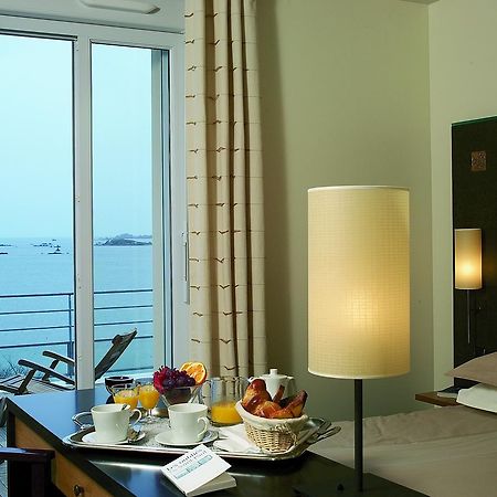 L'Hotel De Carantec Luaran gambar